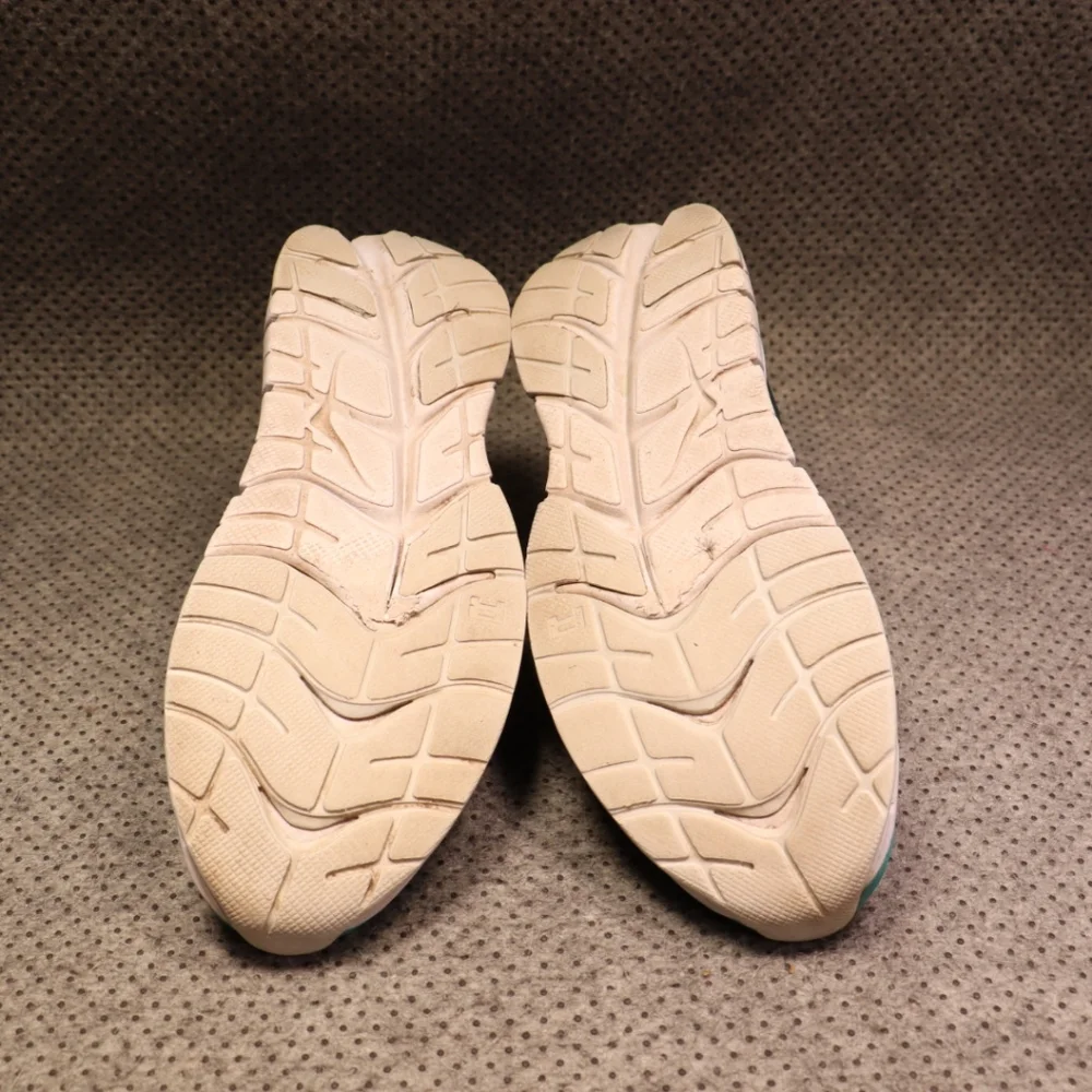 Hoka One One Cavu Running Shoes Size 9 Womens_7